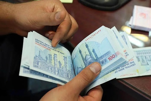 اعلام کف و سقف عیدی کارگران/ کدام کارگران عیدی نمی‌گیرند؟
