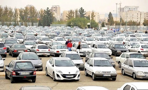 قیمت خودرو ۲۶ بهمن ۱۴۰۲/ دنده معکوس بازار در پایان هفته