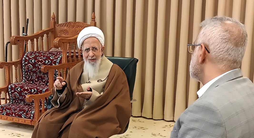 حضرت آیت الله جوادی آملی: شأن مردم بزرگ ایران زندگی ناآرام نیست/ جوانانی که از کشور رفتند به کشور بازگردند و در سازندگی کشور مشارکت کنند
