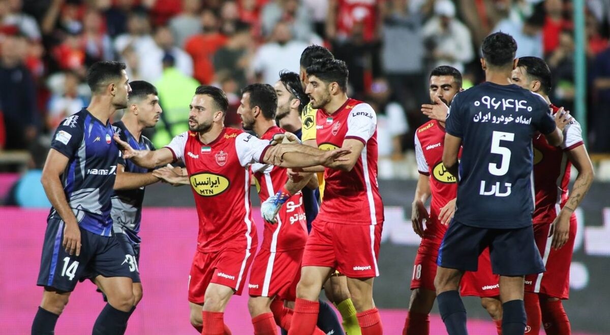 مدیر پرسپولیسی باشگاه استقلال را شست و پهن کرد