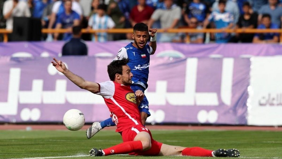 پرسپولیس چسبید به پشت سر استقلال