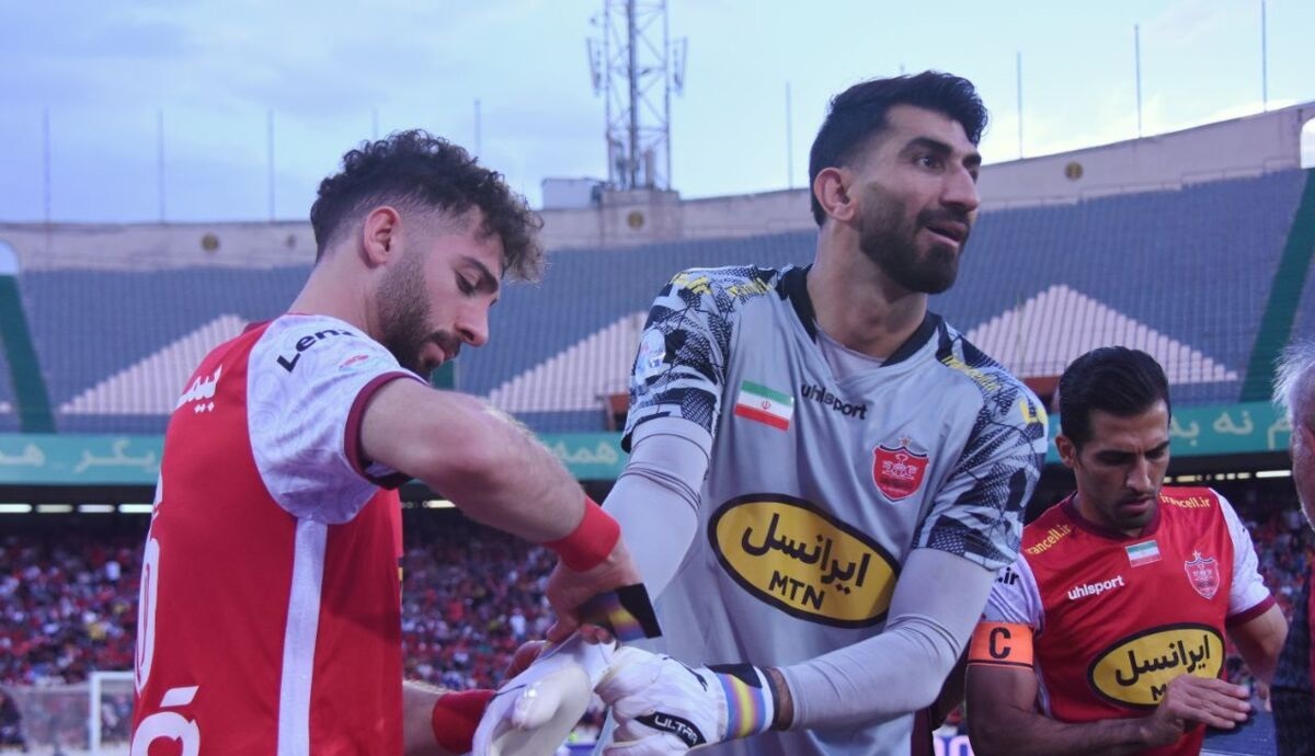 ستاره پرسپولیس جواب مدافع استقلال را نمی‌دهد!
