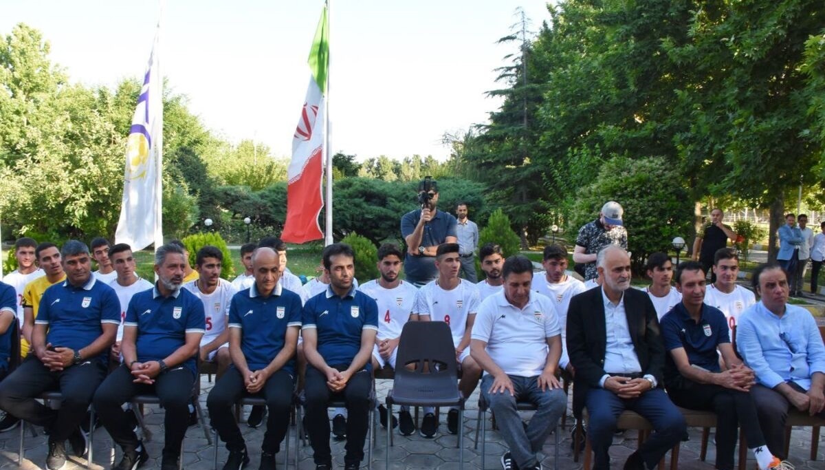 سرمربی تیم ملی و یک اقدام عجیب ؛ همه پرسپولیسی‌ها خط خوردند!