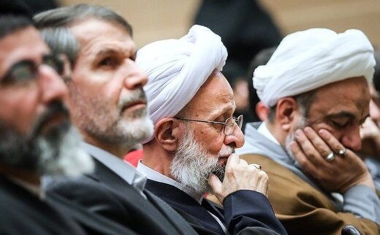 جبهه پایداری اصول‌گرایی را می‌بلعد؟