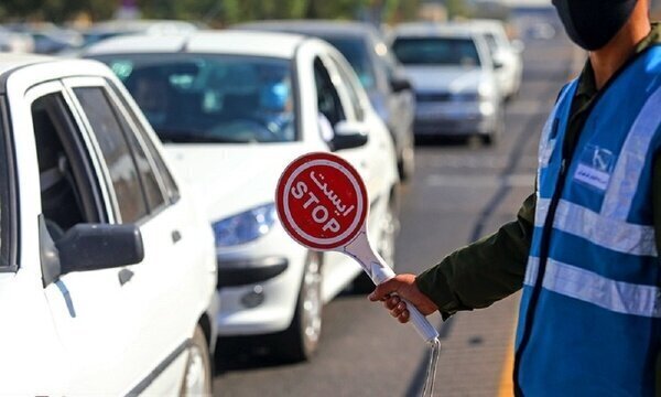 ترافیک پرحجم در مسیر بازگشت از مرز مهران/بارش باران در برخی محورهای گیلان