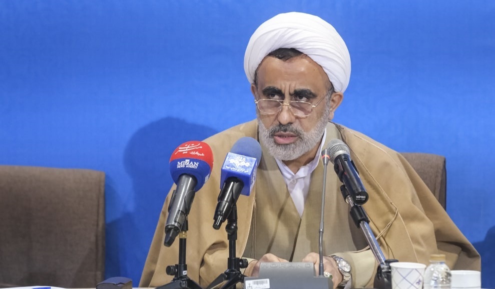 معاون قوه قضاییه: دستگاه‌های اطلاعاتی و امنیتی، کسانی که بخواهند به‌هر بهانه‌ای، در روز‌های آتی ساختارشکنی کرده و به خیابان‌ها بریزند شناسایی می کند/ کسانی‌ که در اغتشاشات سال گذشته، مشمول عفو رهبری شدند، اقدامات خود را تکرار کنند با قاطعیت بیشتری با آنان برخورد می‌شود