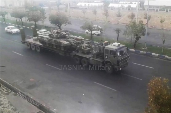اعزام تجهیزات زرهی نیروی زمینی سپاه به مرزهای شمالغرب کشور اعزام تجهیزات زرهی نیروی زمینی سپاه به مرزهای شمالغرب کشور