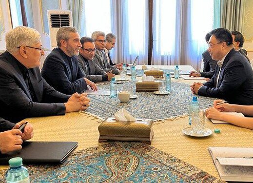 باهنر: ردصلاحیت منتقدان دولت خودش نوعی مهندسی انتخابات است / شاید احمدی‌نژاد در پشت‌پرده برای انتخابات لیست بدهد