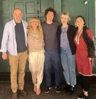 واقعا این خانم با این سر و وضع در خارج نیکی کریمی است+ عکس