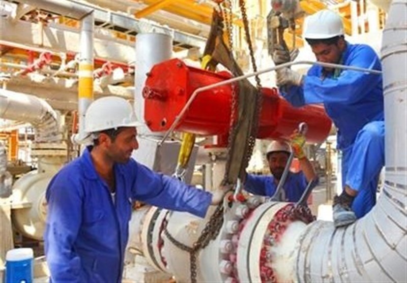 عیدی ۱۰ میلیون تومانی برای این افراد تعیین شد عیدی ۱۰ میلیون تومانی برای این افراد تعیین شد