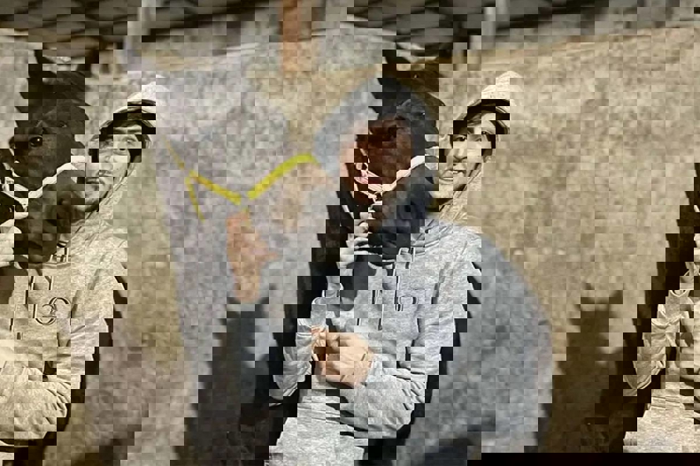 2135987