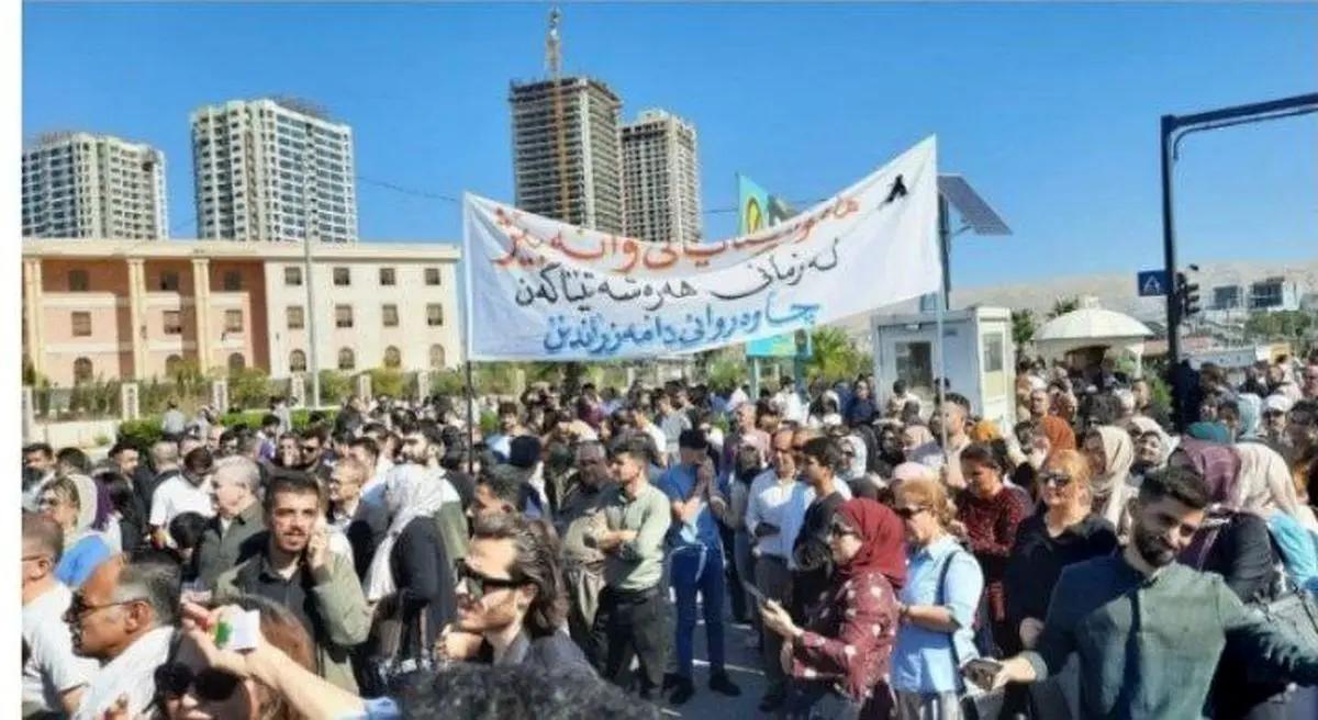 اعتصاب معلمان و فرهنگیان دو استان در اعتراض به تاخیر در پرداخت حقوق ها اعتصاب معلمان و فرهنگیان دو استان در اعتراض به تاخیر در پرداخت حقوق ها