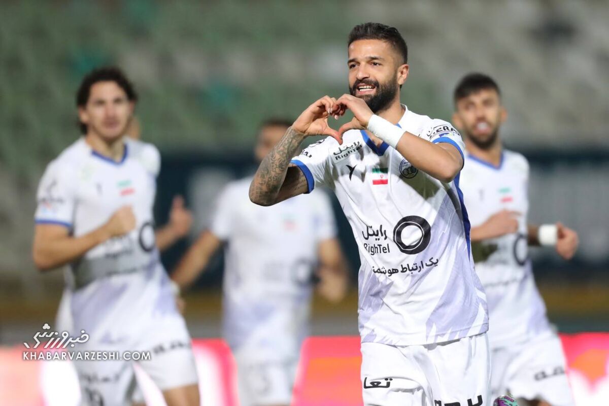 دلیل خط خوردن مدافع استقلال از تیم ملی مشخص شد دلیل خط خوردن مدافع استقلال از تیم ملی مشخص شد