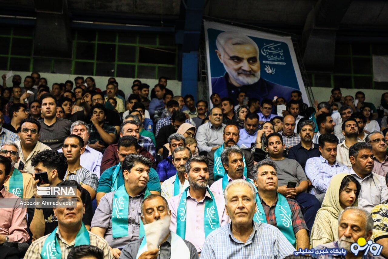 عکس جدید از نوه و دختر مسعود پزشکیان /ادای احترام به سردار سلیمانی