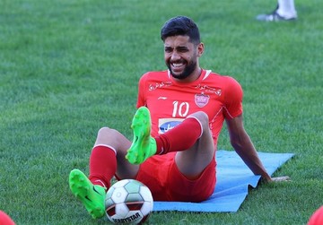 مهاجم سابق پرسپولیس و سپاهان در مس رفسنجان مهاجم سابق پرسپولیس و سپاهان در مس رفسنجان