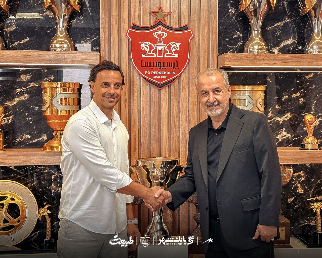 پرسپولیس با آنالیزور کی‌روش و یحیی قرارداد بست