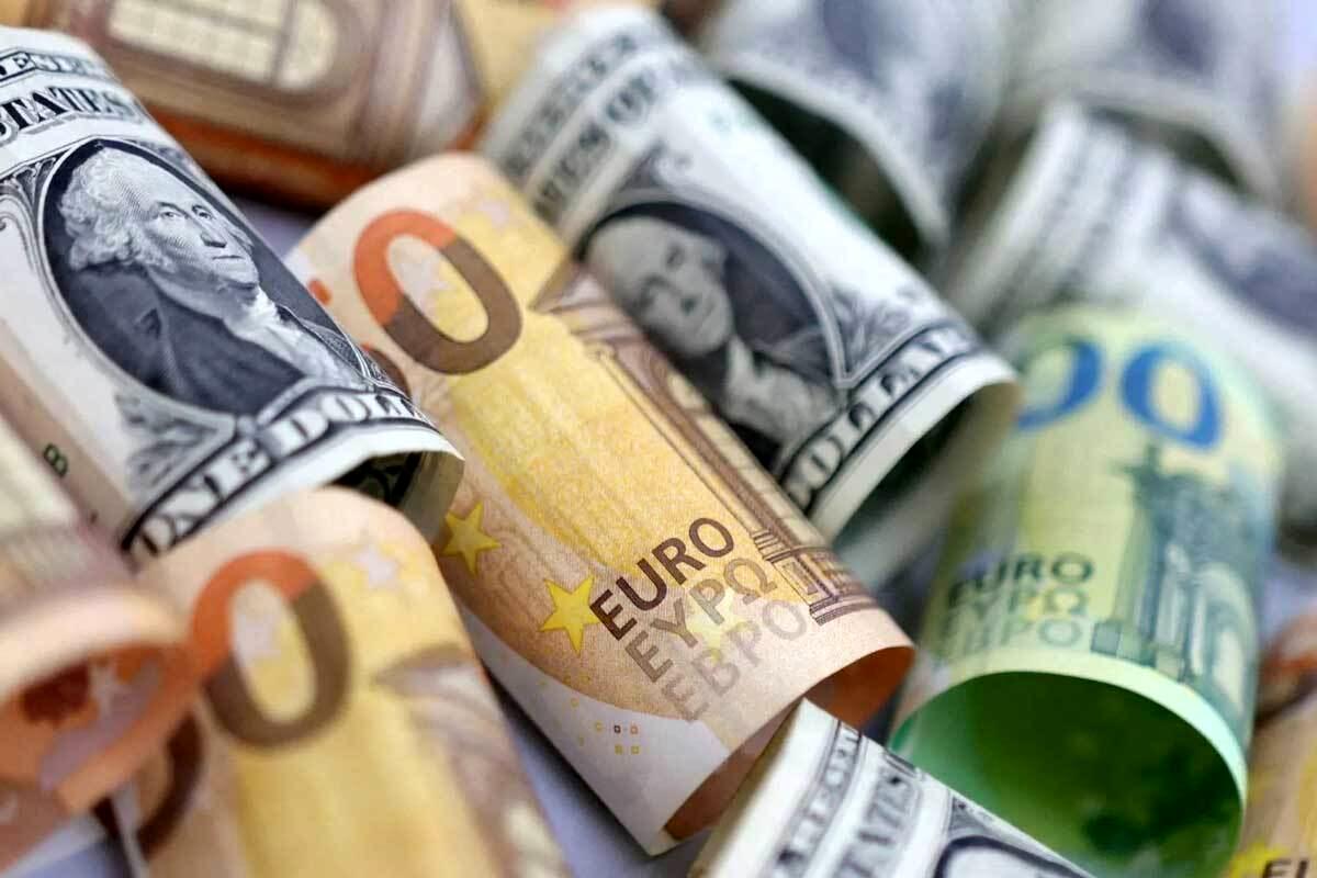 دولت مسعود پزشکیان دلار چندتومانی را تحویل گرفت دولت مسعود پزشکیان دلار چندتومانی را تحویل گرفت