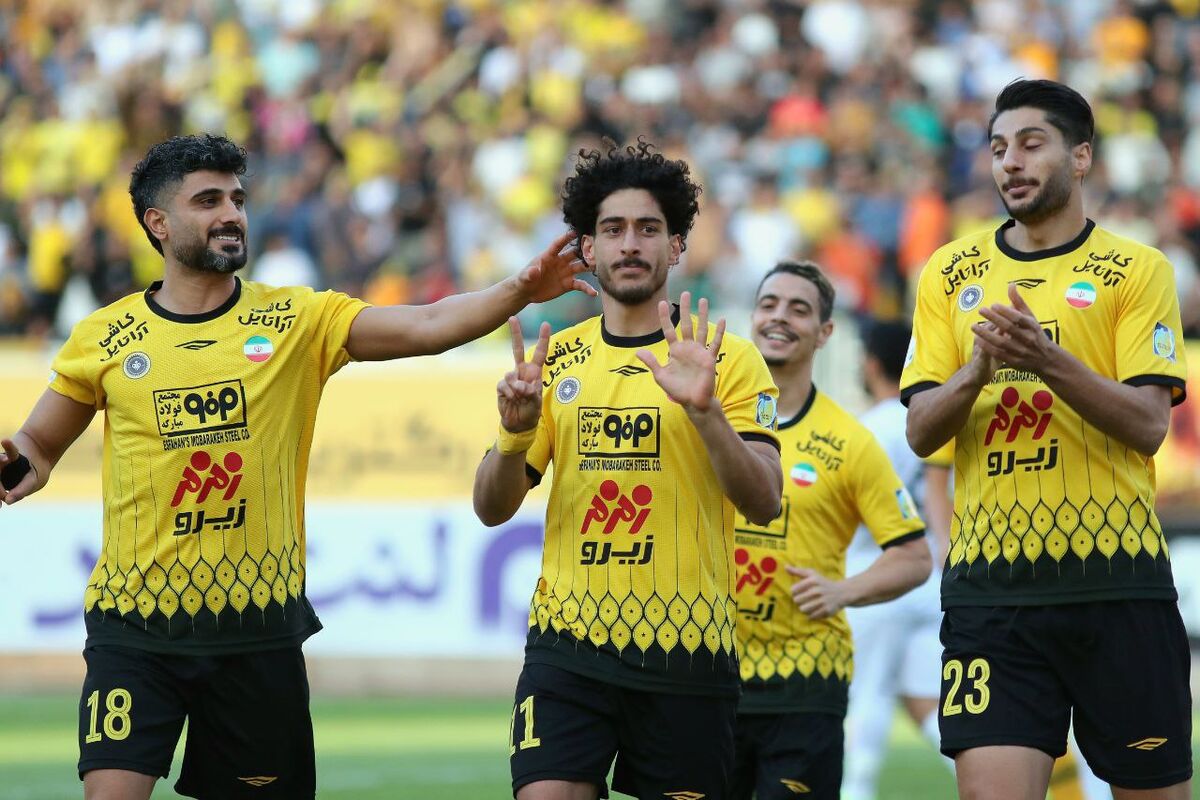 بررسی عملکرد سپاهان در خارج از خانه/ پرسپولیس باید طلسم را باطل کند!