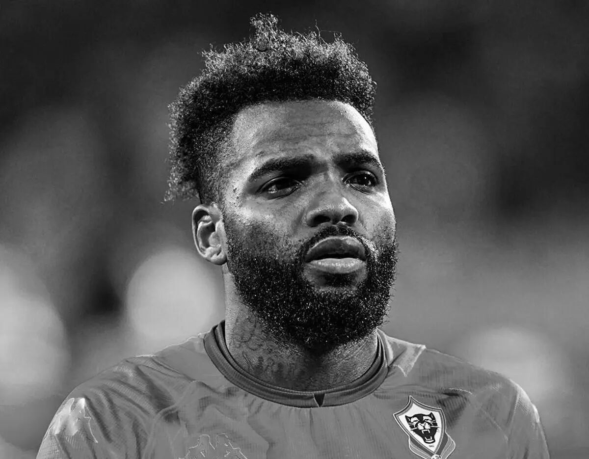 واکنش هافبک استقلال به مرگ گزینه پرسپولیس