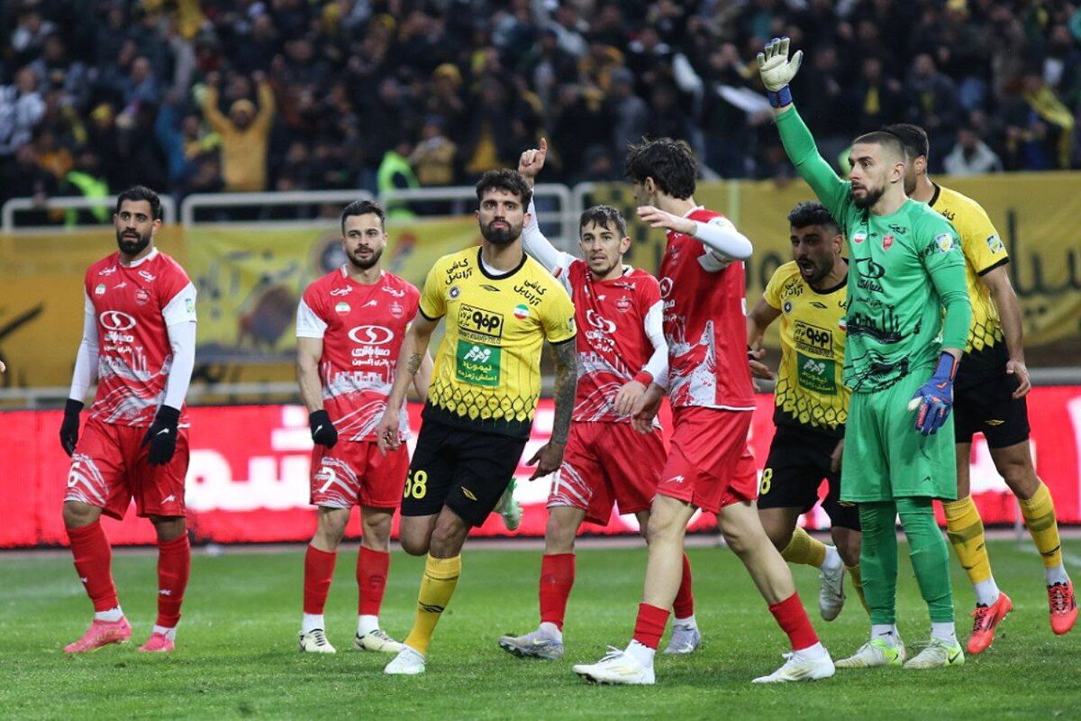 سورپرایز داوری در بازی پرسپولیس - سپاهان