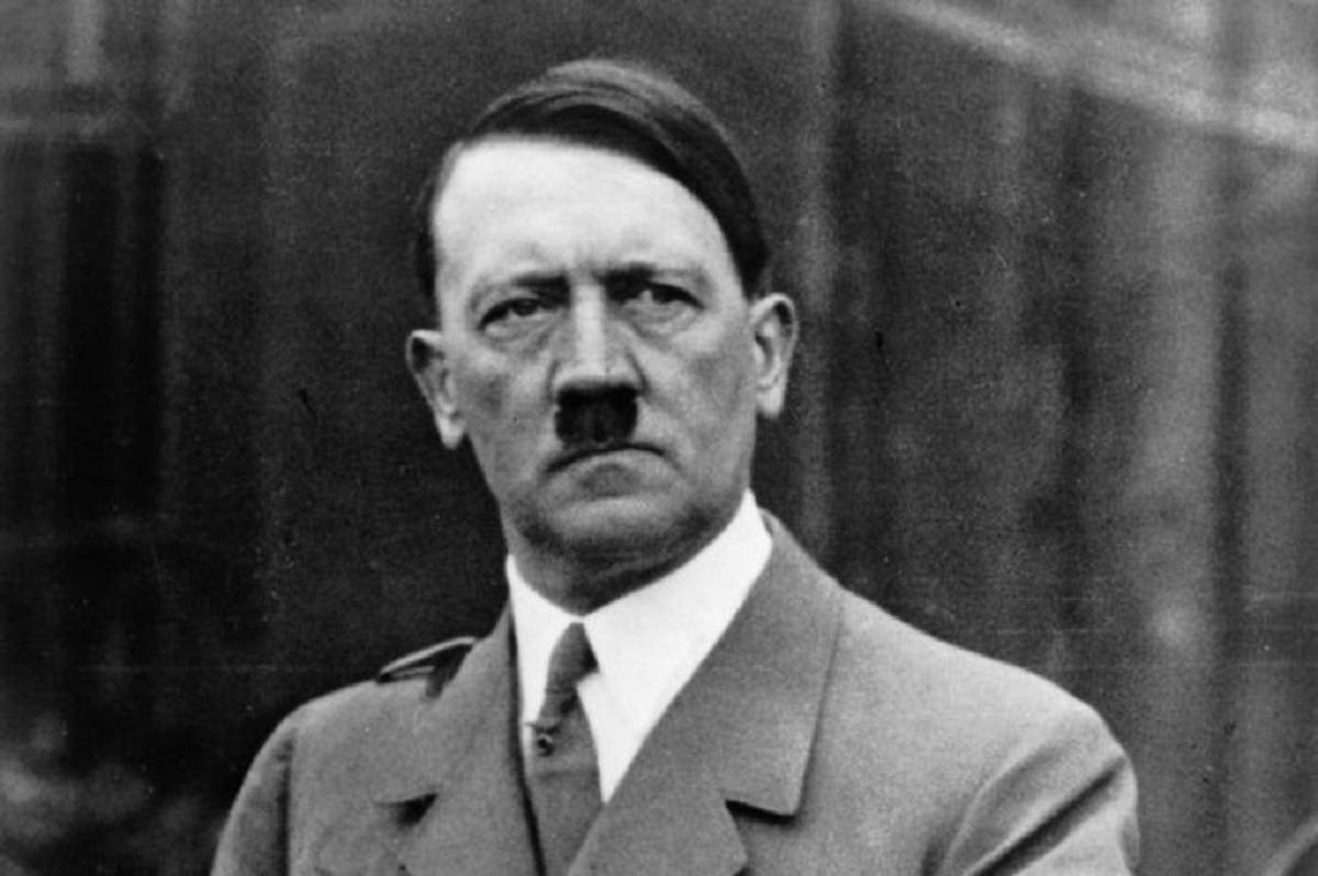 PROD-Adolf-Hitler-whrend-einer-Rede-1024x6811-compressed