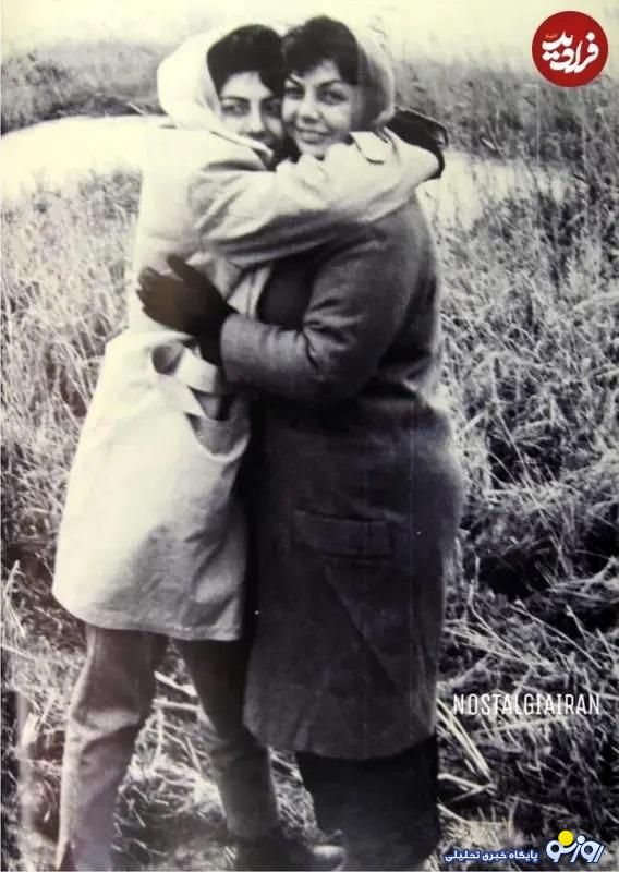 «ثریا قاسمی» در آغوش مادرش