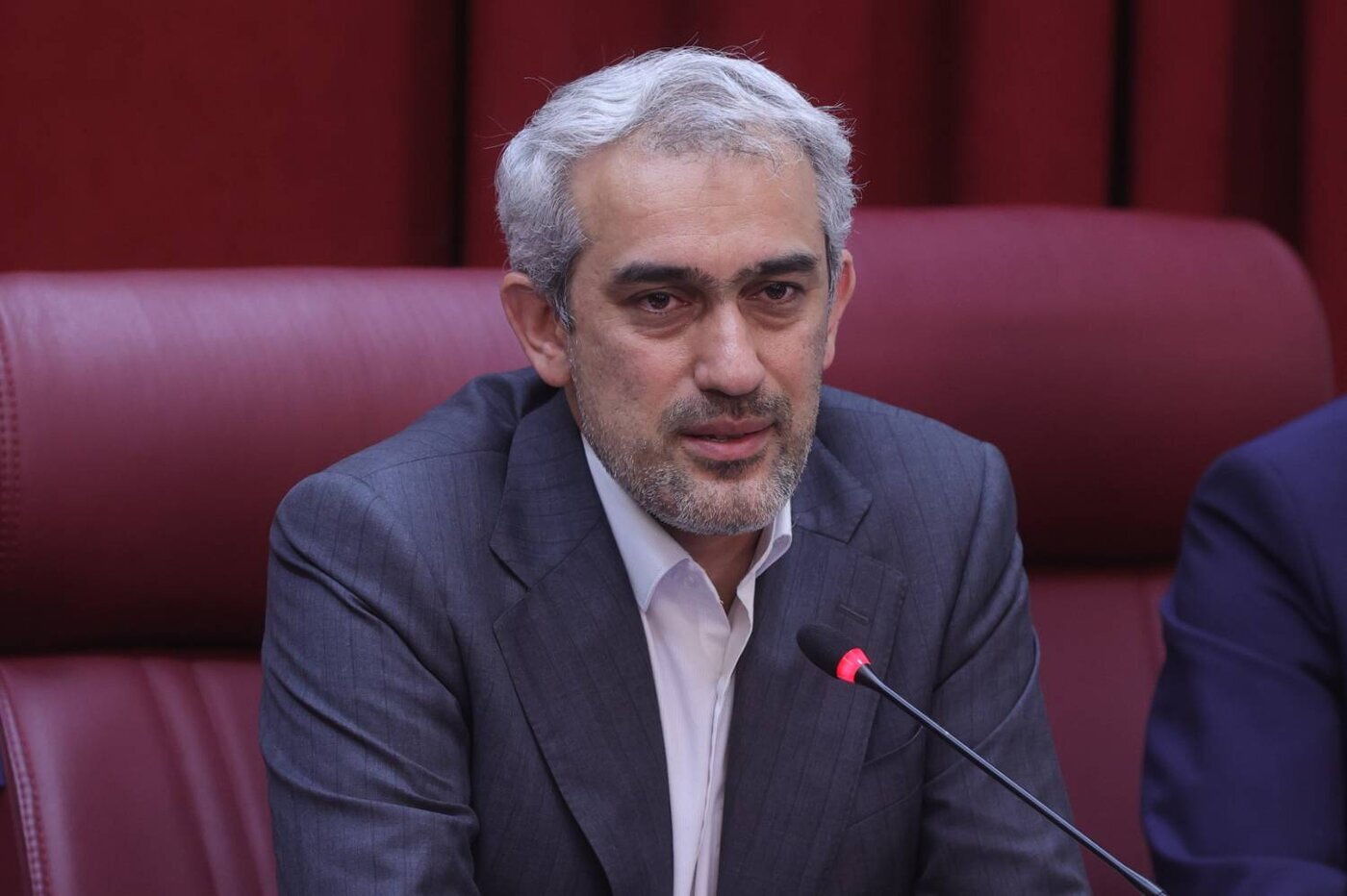 سه تصمیم کلیدی سران قوا برای تسهیل امور مالیاتی اصناف و مشاغل کشور سه تصمیم کلیدی سران قوا برای تسهیل امور مالیاتی اصناف و مشاغل کشور