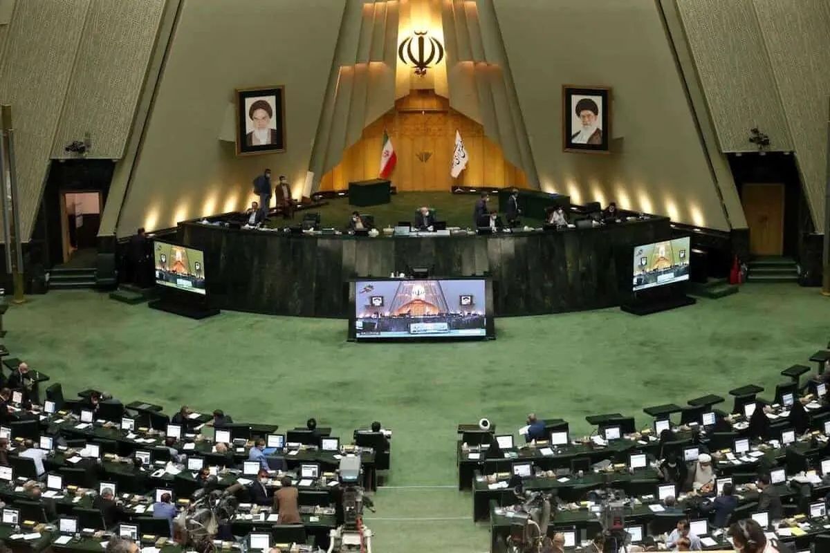 مجلس دست به کار شد | آئین‌نامه ساماندهی کارکنان دولت در راه است