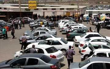 هشدار اتحادیه نمایشگاه‌داران به دولت/ خطر افزایش چشمگیر قیمت خودرو جدی است