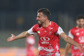 هافبک مازاد پرسپولیس در فکر لژیونر شدن! هافبک مازاد پرسپولیس در فکر لژیونر شدن!