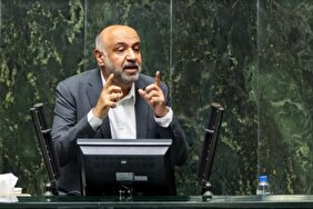 وزیر کار: بسیاری از اتهامات به دلیل ورود به جابجایی افرادی است که حتی یک روز نیز سابقه نداشتند، در فاصله شهادت شهید رئیسی تا استقرار دولت جدید، در هیئت مدیره شرکت‌ها منصوب شده‌اند  / برخی از این ها فقط ماهانه یک میلیارد تومان هزینه می‌کنند [تا جابجا نشوند]