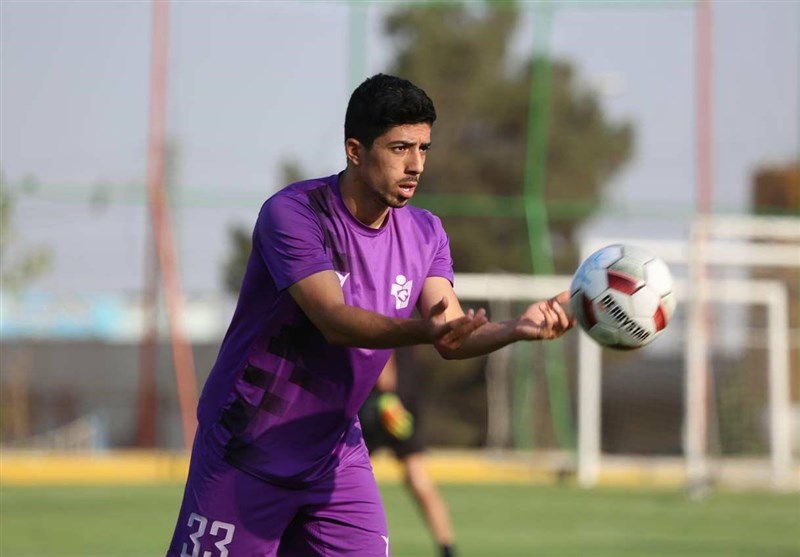 ستاری: می‌خواهیم پرسپولیس و سپاهان را اذیت کنیم