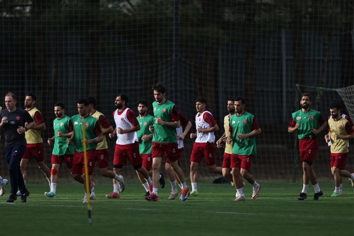 ابهام در مورد خط دفاعی پرسپولیس برای بازی رفسنجان
