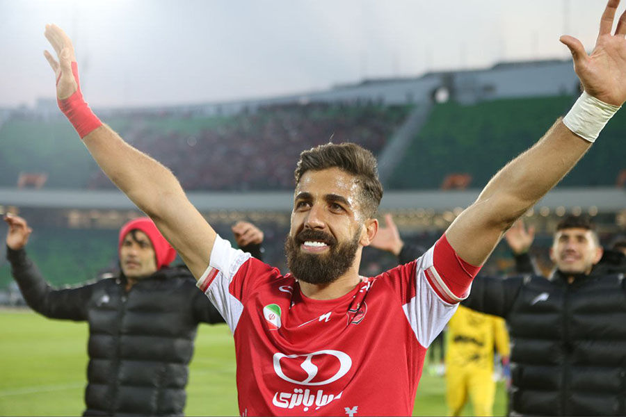 مدافع پرسپولیس با تراکتور توافق کرد/ ادعای یک خبرگزاری
