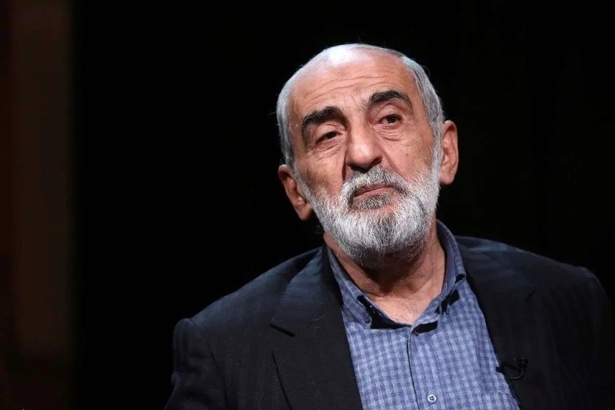 حمله حسین شریعتمداری به پزشکیان: در مصاحبه با تاکر کارلسون گفتید «فتوایی که منتشر شده، مشخصاً مربوط به رئیس‌جمهور آمریکا یا اشخاص دیگر نیست و هرگز معنای قتل یا تهدید ندارد»؛ اطلاع جنابعالی مخدوش و غیرواقعی است؛ افرادی نظیر ترامپ و نتانیاهو مشمول این فتوا هستند و مجازات آنها اعدام است