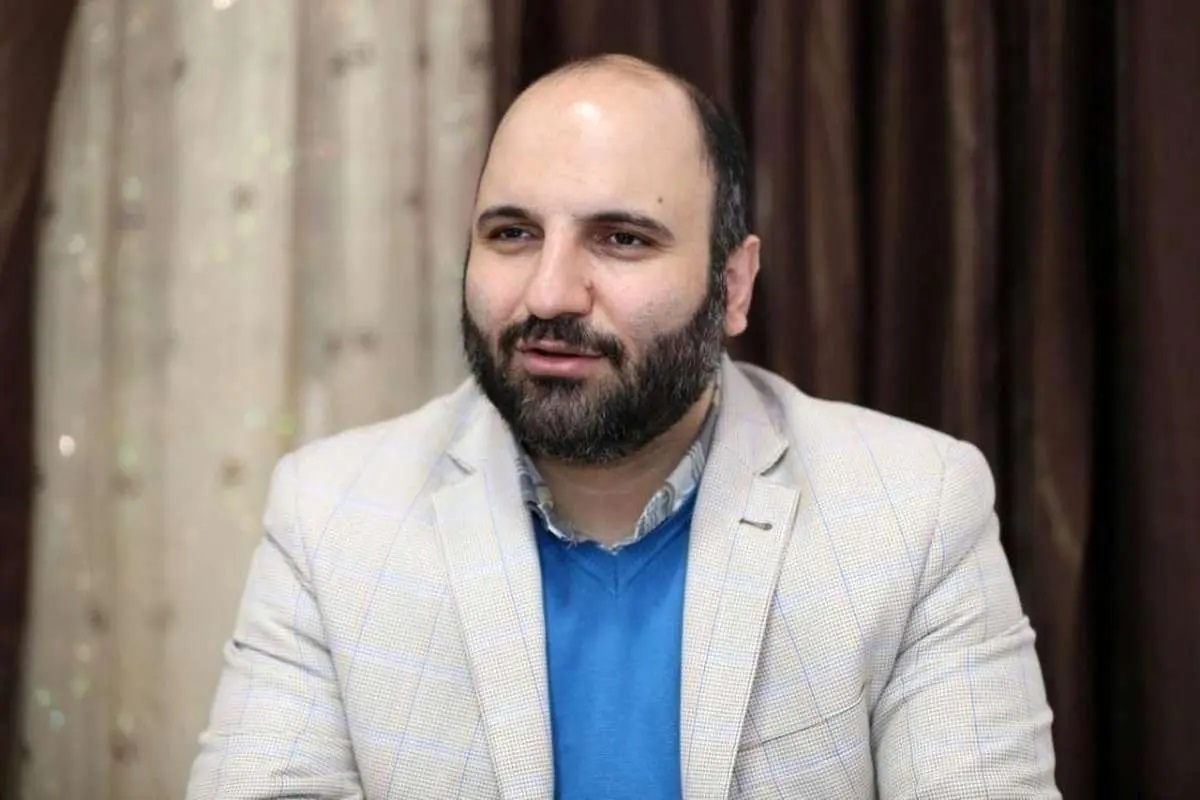 عقب نشینی رضا عاشری، عضو شورای شهر رشت برای توهین به پزشکیان: من آدم طنازی هستم / شهادت سعادت هست؛ خدا شهادت را روزی من و آقای رئیس جمهور کند