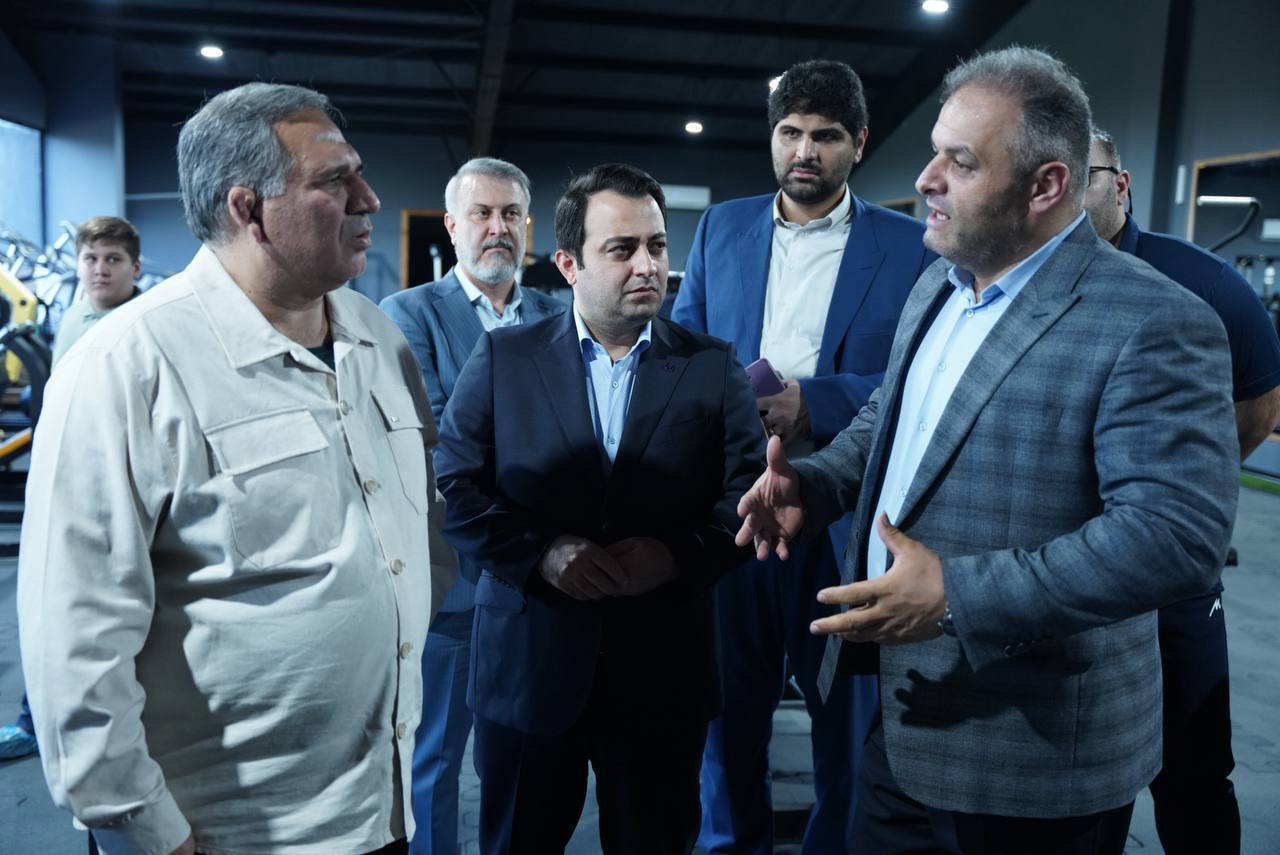 رئیس کمیسیون اقتصادی مجلس و مدیرعامل بانک صادرات ایران در اردوی ملی‌پوشان وزنه‌برداری