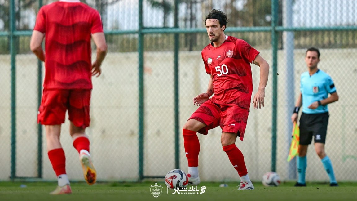 پرسپولیس به‌دنبال سه مدافع خارجی