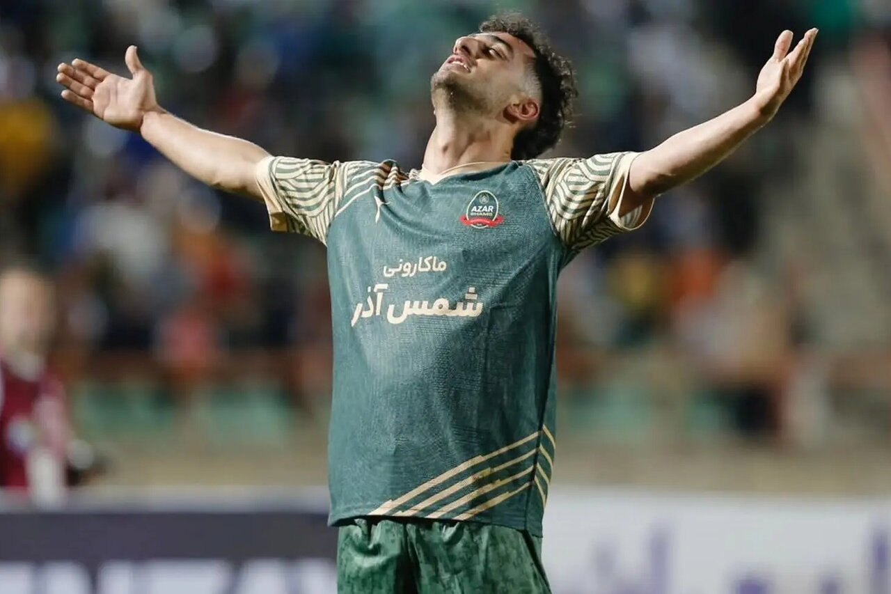 بررسی ابهامات جنجالیترین انتقال سال؛ خشم پرسپولیسیها از ماجرای فخریان!