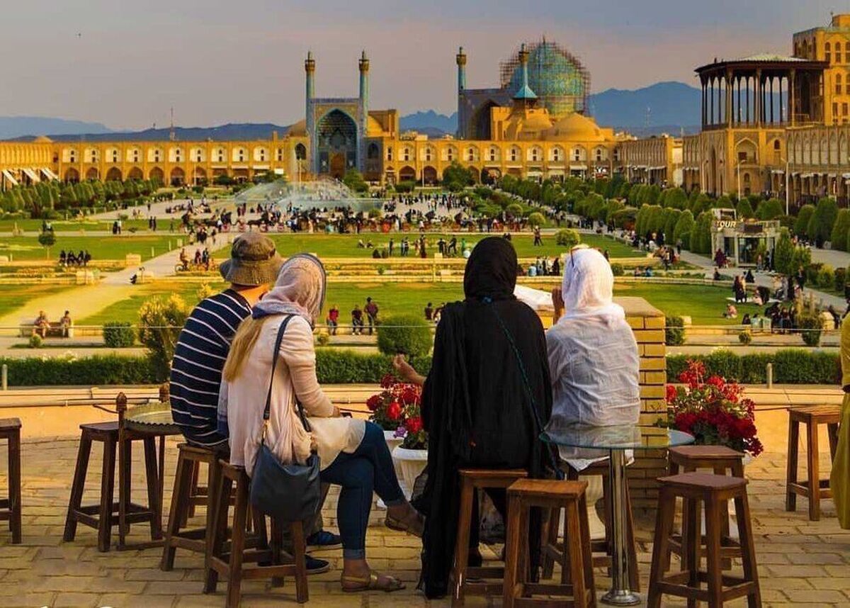 علیرضا تابش: بسته‌های سفر ارزان برای بازنشستگان و نسل زد تهیه می‌شود