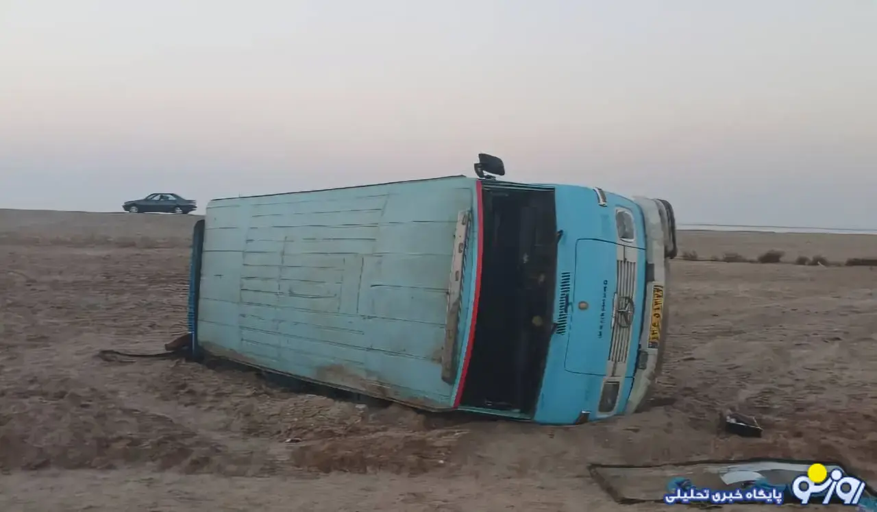 انحراف مینی‌بوس در آبادان