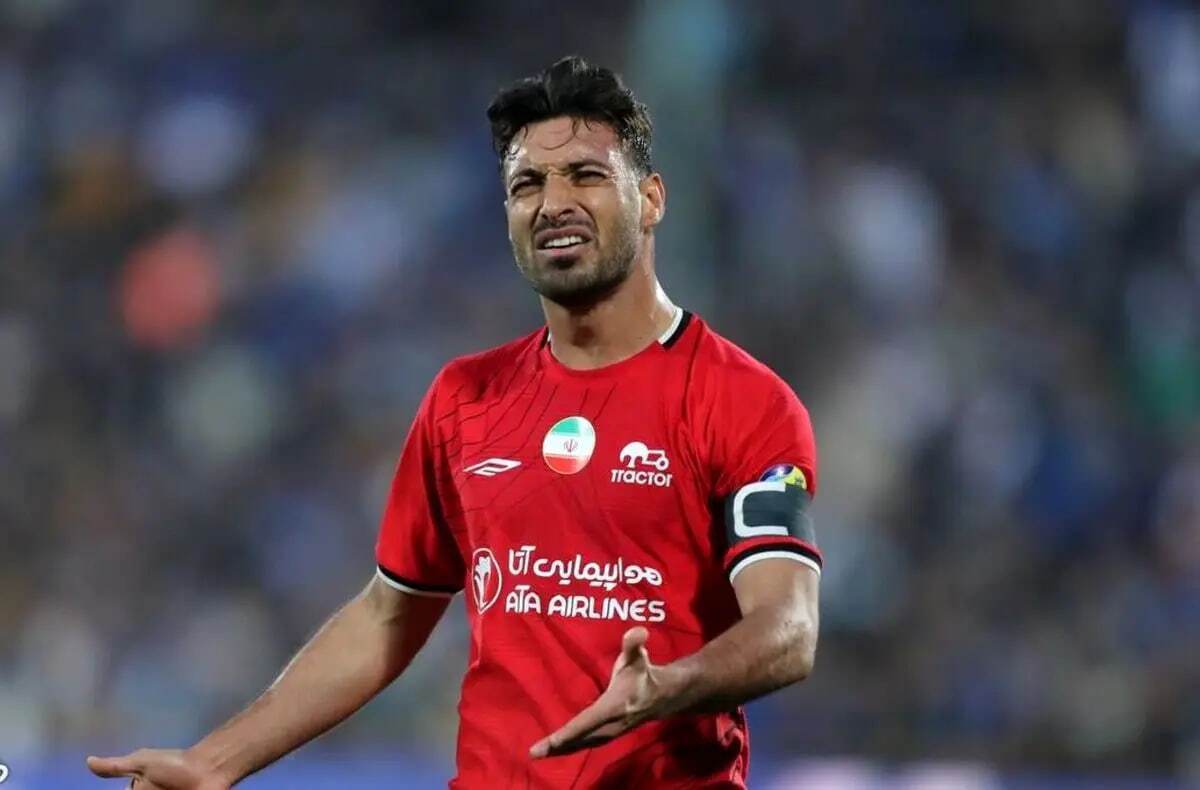 بیانیه تند پرسپولیس علیه تراکتور/ خلیلزاده باید اخراج میشد؛ او کل انداز اجرا کرد بیانیه تند پرسپولیس علیه تراکتور/ خلیلزاده باید اخراج میشد؛ او کل انداز اجرا کرد