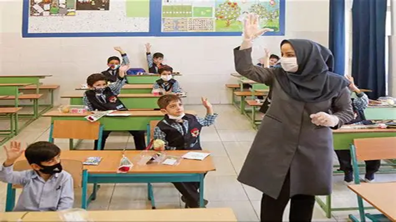 درخواست معلمان حق التدریسی آزاد برای تبدیل وضعیت