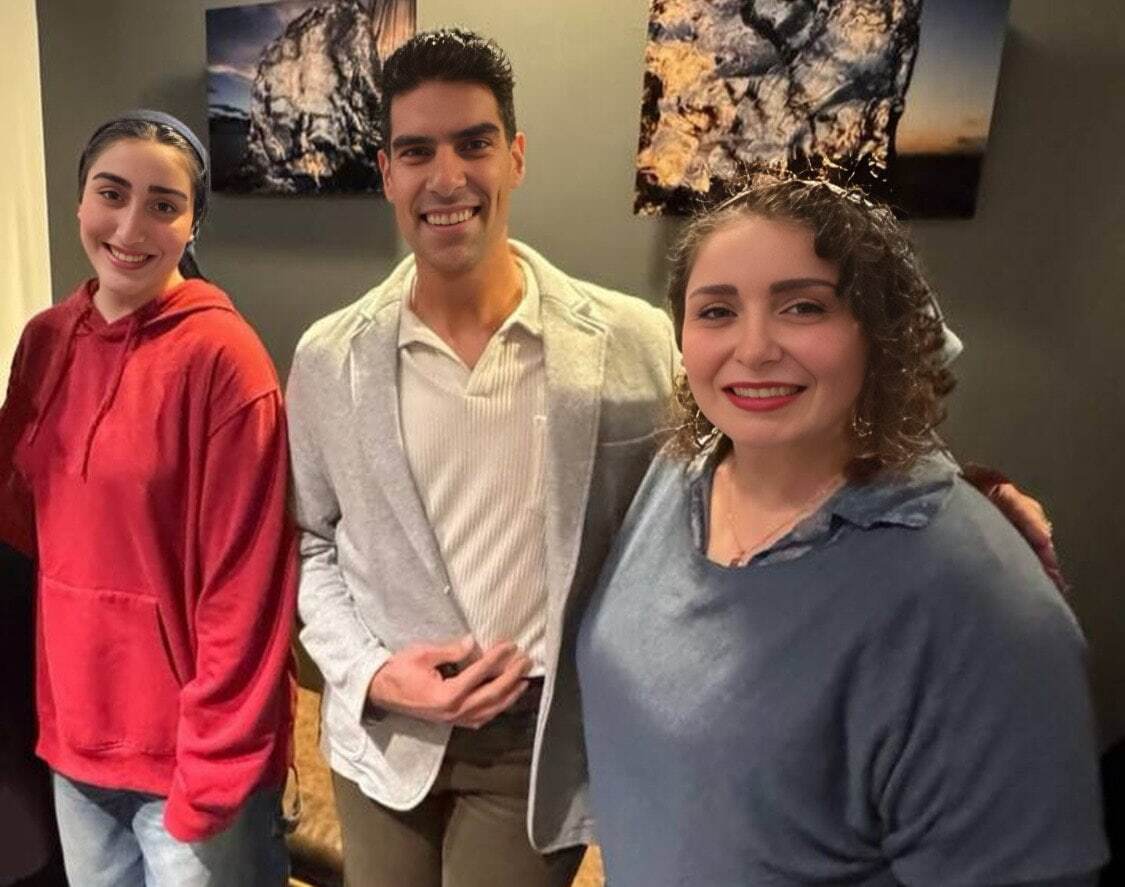 ژاله صامتی و دخترش در کانادا ژاله صامتی و دخترش در کانادا