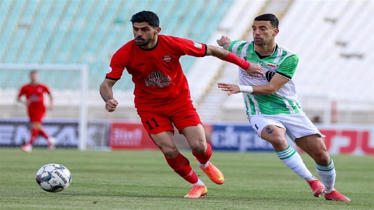 تراکتوریها به دنبال بردن خیبر در غیاب سرمربی و کاپیتانشان تراکتوریها به دنبال بردن خیبر در غیاب سرمربی و کاپیتانشان