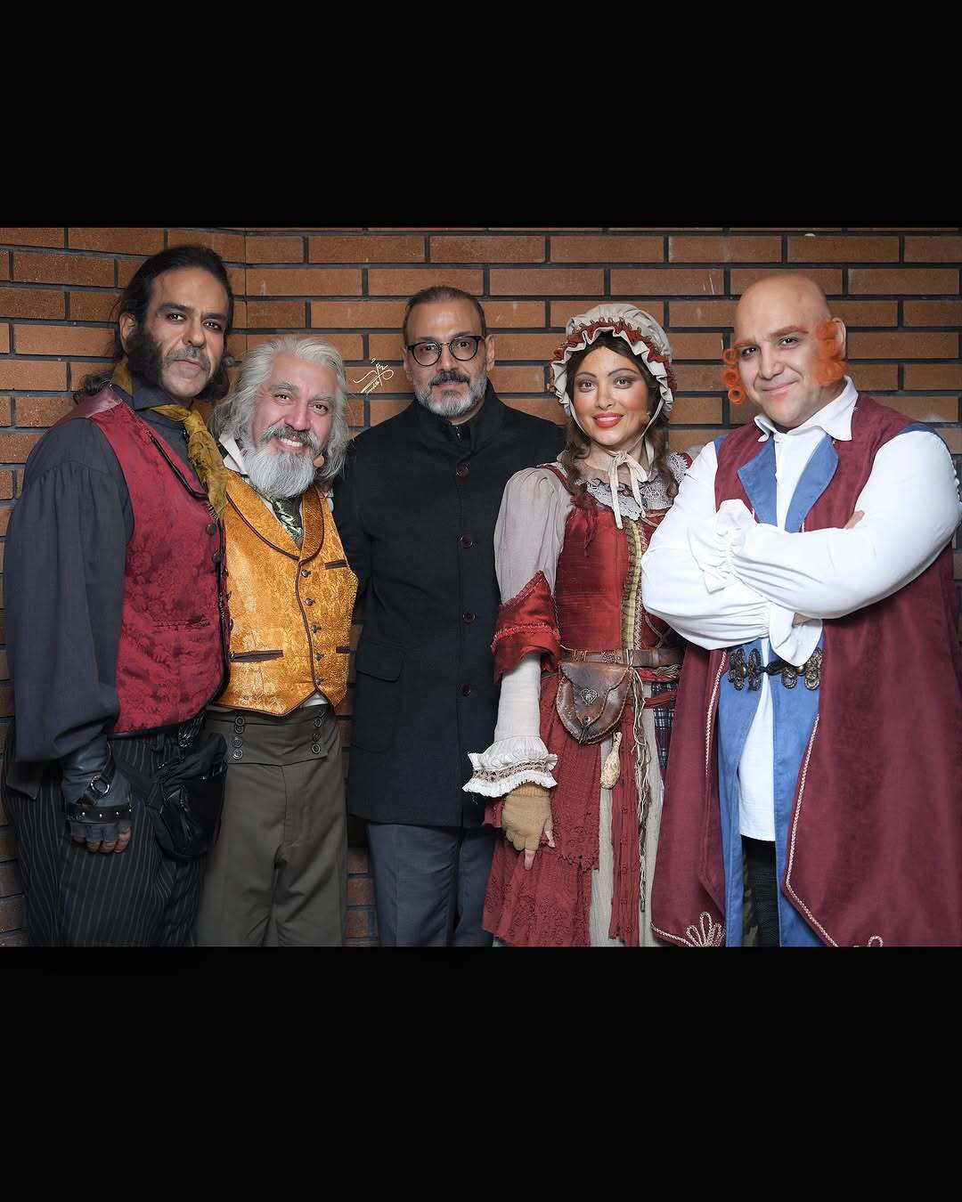 ژست صمیمی علیرضا قربانی