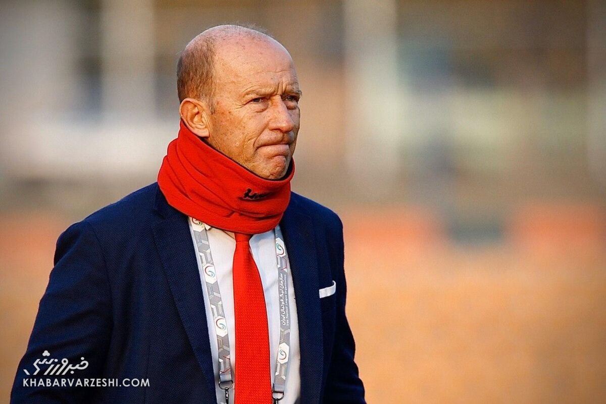 اوسمار فعلاً بلاتکلیف؛ پرسپولیس به سراغ یک مربی قدیمی دیگر رفت