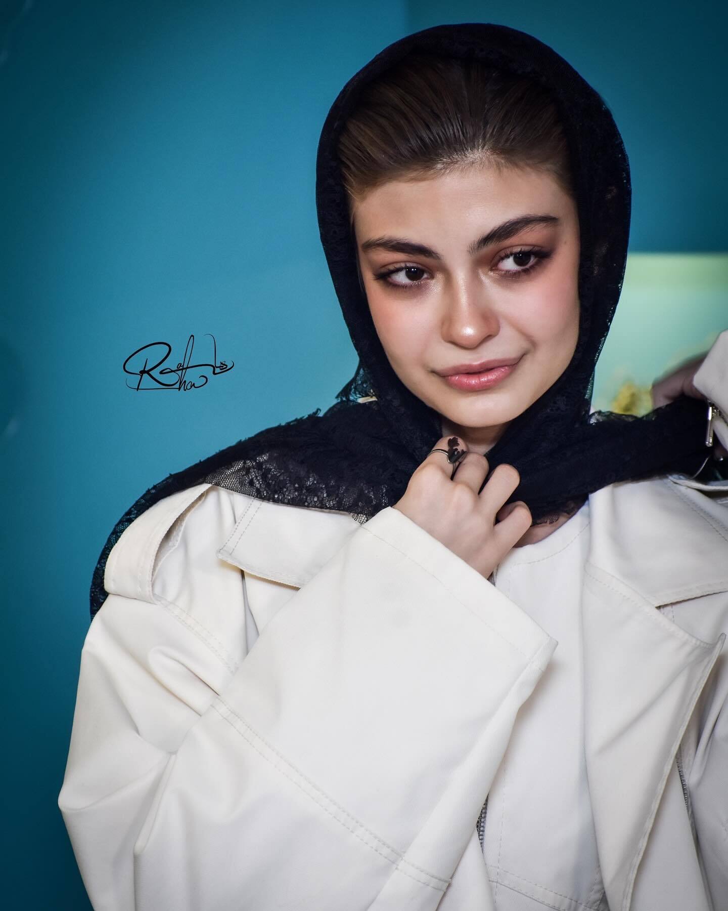 ستایش دهقان بازیگر سریال شکارگاه با چهره‌ای معصوم