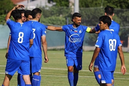 درخشش ستاره استقلال باعث انتقاد به قلعه نوعی شد! درخشش ستاره استقلال باعث انتقاد به قلعه نوعی شد!