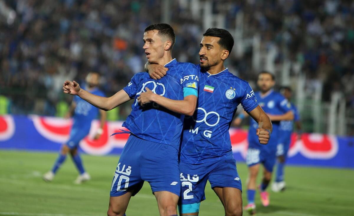 یاسر آسانی: از روز اول عاشق استقلال شدم؛ پدرم پلیس بود اما ساپینتو گاهی از او هم بداخلاقتر میشود یاسر آسانی: از روز اول عاشق استقلال شدم؛ پدرم پلیس بود اما ساپینتو گاهی از او هم بداخلاقتر میشود